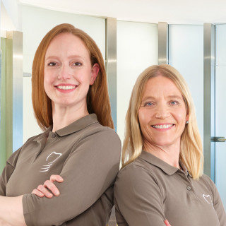 Portrait Dr. Margret Bäumer, M.S.D. (USA) und Prof. Dr. Thea Rott, M.Sc