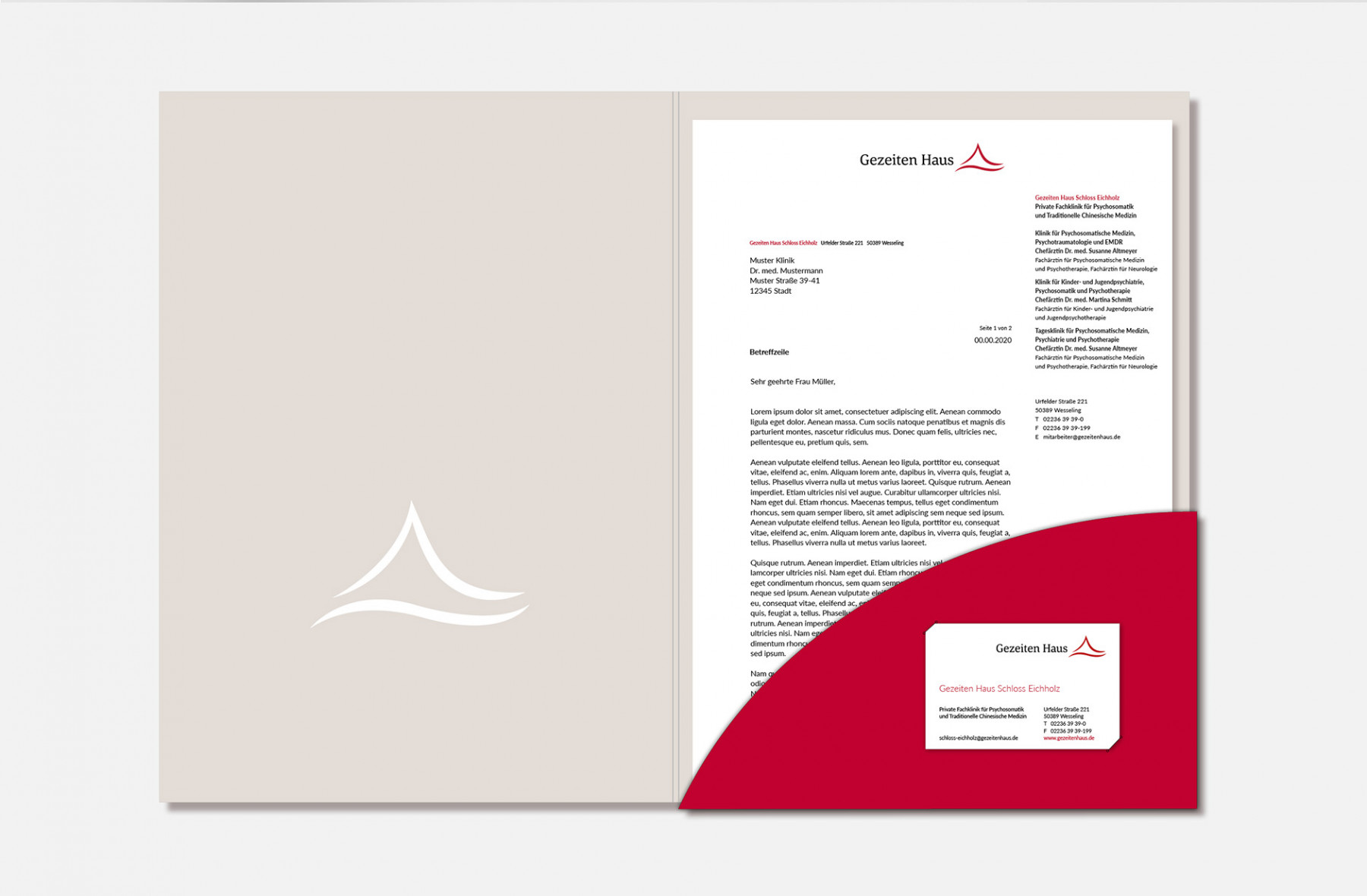 Professionelles Briefpapier und Visitenkarte des Gezeiten Hauses, gestaltet in dezenten Farben mit Logo und Kontaktdaten, ideal für medizinische und therapeutische Dienstleistungen.