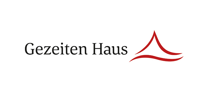 Logo des Gezeiten Hauses Köln, das für innovative Konzepte und Dienstleistungen steht. Die markante Schrift und das stilisierte Symbol repräsentieren die Philosophie des Unternehmens. Logodesign Köln
