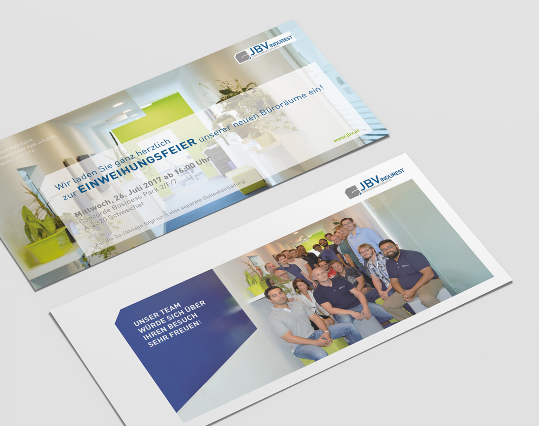 Einladung zur Einweihungsfeier der neuen Büroräume von JBV Industrie am 26. Juli 2017. Das Bild zeigt das Team in den neuen Räumlichkeiten.