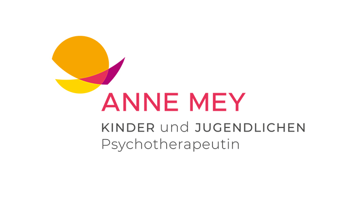 Logo von Anne Mey, Psychotherapeutin für Kinder und Jugendliche. Das Design kombiniert leuchtende Farben und moderne Schriftarten, die Vertrauen und Professionalität ausstrahlen. Logodesign Köln